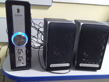 Б/в Акустика Edifier c11 01-200607409