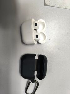 01-200749257: Apple airpods 3rd generation