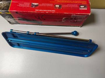 Б/у Плиткорез ручной Ремоколор 46-0-133 01-200811561