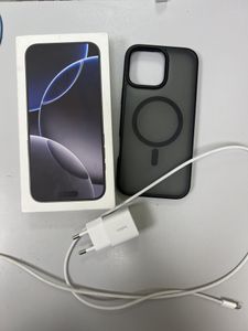 Б/в Мобільний телефон Apple iphone 16 pro max 256gb 01-200830526