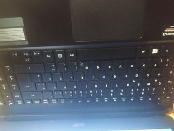 Acer 15/core i5 4200u ddr3/4gb ddr3/hdd 750 gb/ssd *відсутній/radeon hd8670m