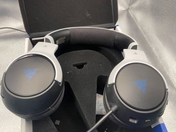 Б/в Навушники Razer kaira hyperspeed for ps5 01-200833966