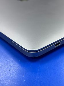 Б/в Ноутбук Apple a2338 /macbook pro 13,3" /m1 8-gpu/ ram16gb/ ssd1000gb/ retina, truetone, touch bar 01-200770783