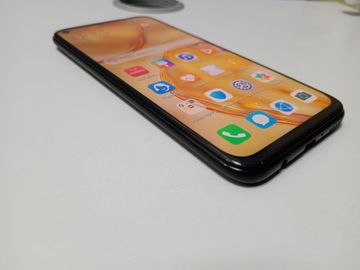 Б/у Мобильный телефон Huawei p40 lite 6/128gb 01-200841267