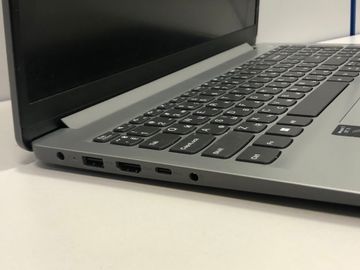 Б/в Ноутбук Lenovo 15/core i5-1235u ddr5/16gb ddr5/hdd *відсутній/ssd 512 gb/*інтегрована 01-200848820