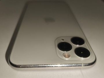 Б/в Мобільний телефон Apple iphone 11 pro 64gb 01-200868533
