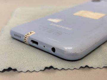 Б/в Мобільний телефон Samsung galaxy a04e a042f 3/32gb 01-200877980