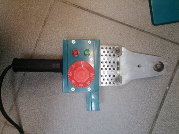 Б/в Паяльник для труб Зенит зпт-900 01-200931250