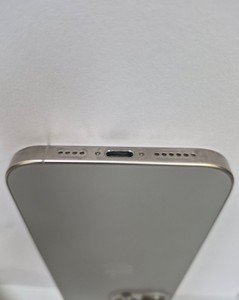 Б/у Мобільний телефон Apple iphone 16 pro max 1tb 01-200950178