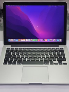 Б/в Ноутбук Apple macbook pro/ a1502 13,3"/ core i5 2.7ghz/ram8gb/ssd256gb/iris 6100 01-200954643