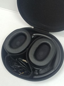 Б/в Навушники Sony ult wear 01-200990019