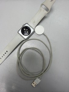 Б/в Смарт-годинник Apple watch series 3 gps 42mm aluminium case 01-200995244