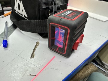 Б/в Лазерний нівелір Ada cube mini 01-201002180