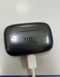 Б/в Навушники Jbl live 300tws 01-201044285