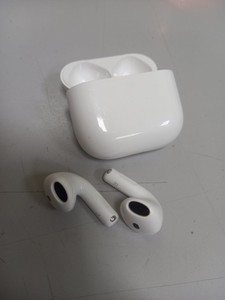 Б/в Навушники Apple airpods 4 01-201044247