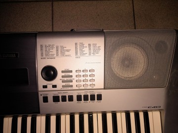Б/у Синтезатор Yamaha psr-e413 01-201060882