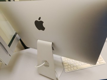 Б/в Моноблок Apple imac 21.5"/a1418 core i5 2.7ghz/ram 8gb/hdd 1000gb/video iris pro graphics 01-201121305