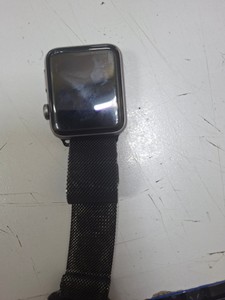 Б/в Смарт-годинник Apple watch series 3 gps 42mm aluminium case 01-201122303