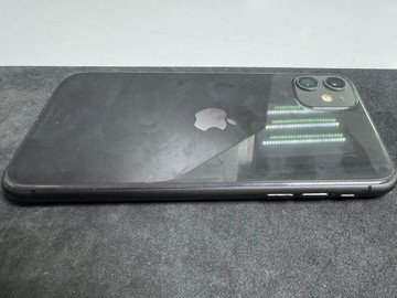 Б/в Мобільний телефон Apple iphone 11 64gb 01-201126158
