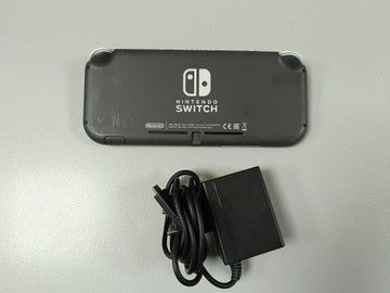 Б/в Ігрова приставка Nintendo switch lite 01-201135704