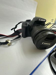 Б/в Фотоапарат Canon eos 1200d kit ef-s 18-55mm f/3,5-5,6 is ii 01-201137332
