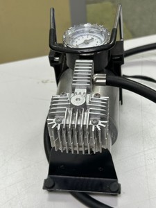 Б/в Автомобільний компресор Elegant force maxi 100 090 01-201131328