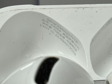 Б/в Навушники Apple airpods 4 with active noise cancellation 01-201161747