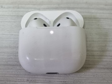 Б/у Навушники Apple airpods 4 01-201106861
