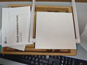 01-200549683: Tp-Link tl-wr820n