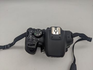 01-200469007: Canon eos 850d body