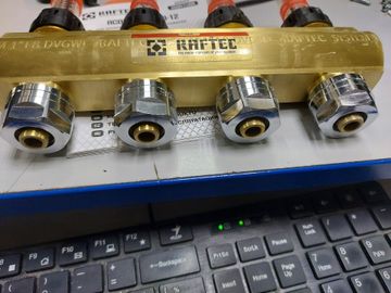 Б/у Коллектор для теплого пола Raftec lm 1" f8 dvgw 01-200805580