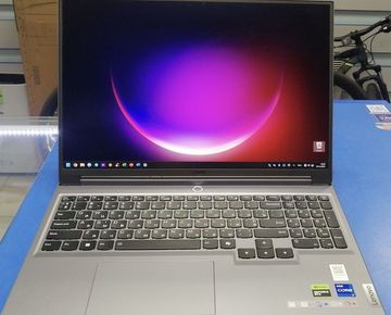 Б/в Ноутбук Lenovo 16/core i7-13650hx ddr5/16gb ddr5/hdd *відсутній/ssd 512 gb/geforce rtx4060 8gb 01-200806325