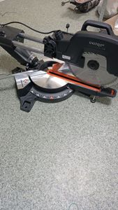 Б/у Пила торцевая Dnipro-M sl-31l 01-200811463