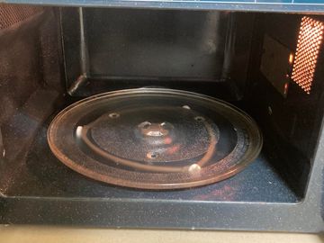 Б/в Мікрохвильова піч Samsung me83krs-2 01-200830633