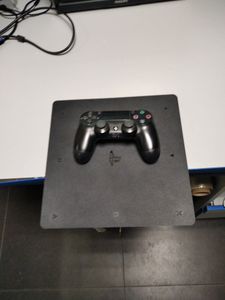 Б/у Игровая приставка Sony playstation 4 slim 1tb 01-200836274
