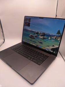Б/у Ноутбук Apple macbook pro 16" late 2024 01-200838163