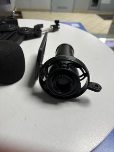 Б/в Мікрофон Hator signify 01-200844101