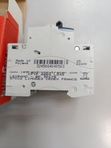 Б/в Автоматичний вимикач Legrand legrand c16 3р 6 ka 01-200844810