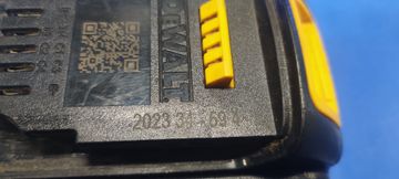 Б/в Гайковерт Dewalt dcf900nt 01-200852146