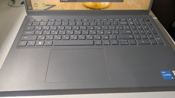 Б/в Ноутбук Dell екр. 15,6"/ core i5 1235u 1,3ghz/ ram16gb/ ssd512gb/ iris xe 01-200858718
