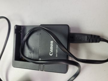 Б/у Фотоаппарат Canon eos 650d + canon ef-s 18-55mm 1:3.5-5.6 is ii 01-200856046