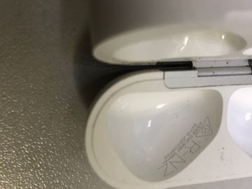 Б/в Навушники Apple airpods 4 with active noise cancellation 01-200881474