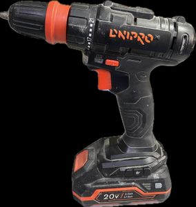 Б/в Шурупокрут Dnipro-M cd-218q 1акб 2ah зп 01-200888595