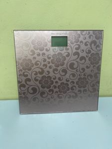 Б/у Весы напольные электронные Scarlett sc-bs33e034 01-200900942