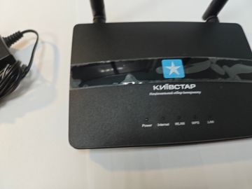 Б/у Роутер Huawei ws319 18-000095200