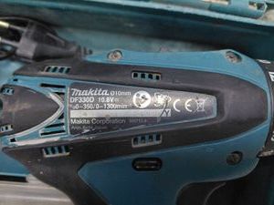 Б/в Шурупокрут Makita df330d / 2акб / зп 01-200901978