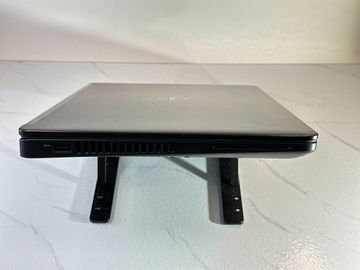 Б/в Ноутбук Dell 14/core i5 6200u ddr3/8gb ddr4/ssd 256 gb/*інтегрована 01-200907896