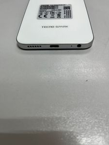 Б/в Мобільний телефон Tecno spark 30c kl5n 4/128gb 01-200907990
