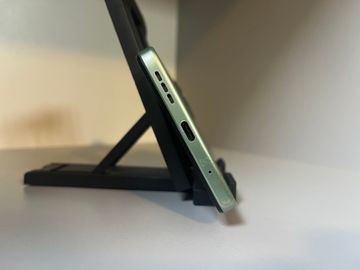 Б/в Мобільний телефон Motorola g24 4/128gb 01-200906202