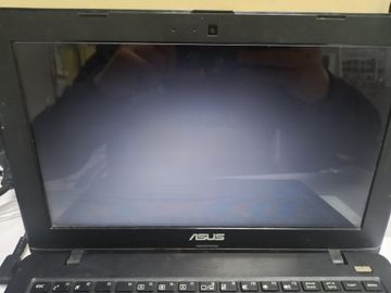 Б/в Ноутбук Asus 11/celeron n2830 ddr3/2gb ddr2/hdd 450 gb/ssd *відсутній/*інтегрована 01-200920379